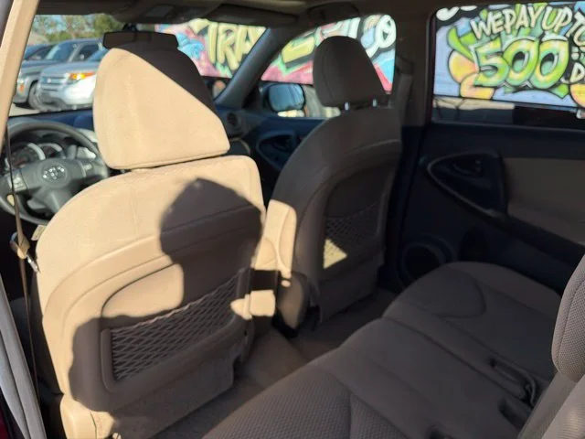 Used 2011 Red Toyota Base image 19