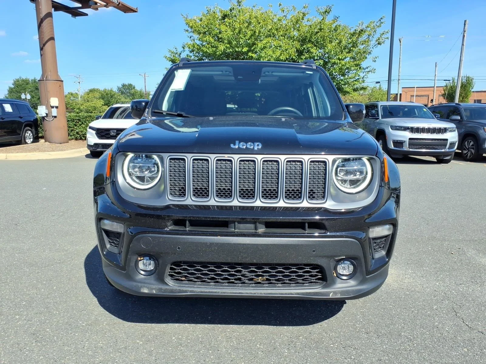 Used 2023 Black Clearcoat Jeep Limited image 14