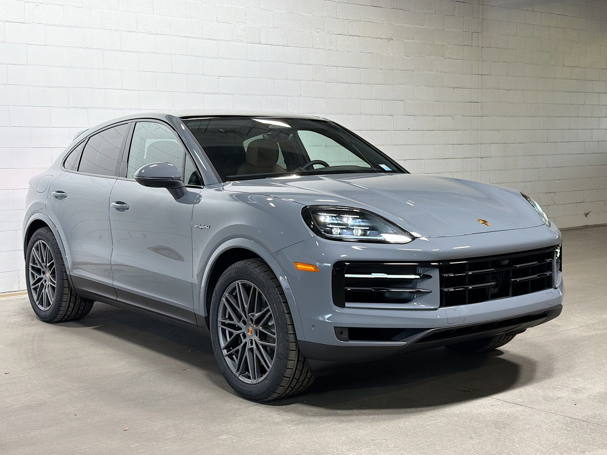 New 2026 Arctic Grey Porsche E-Hybrid image 6
