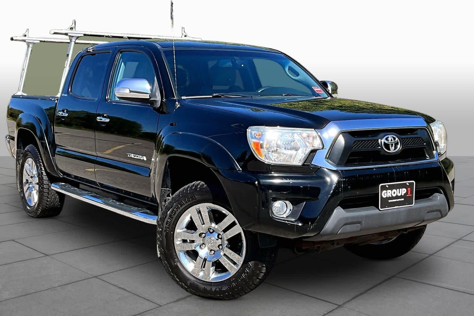 Used 2013 Black Toyota  image 3