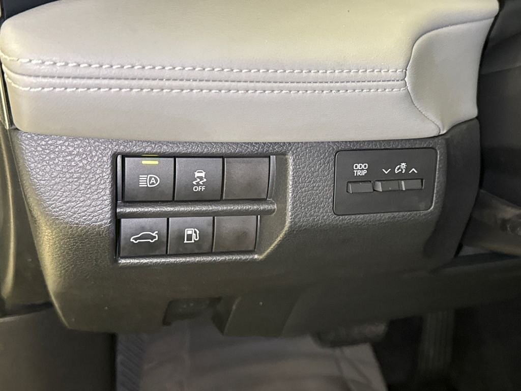 Used 2020 Celestial Silver Metallic Toyota XLE image 22