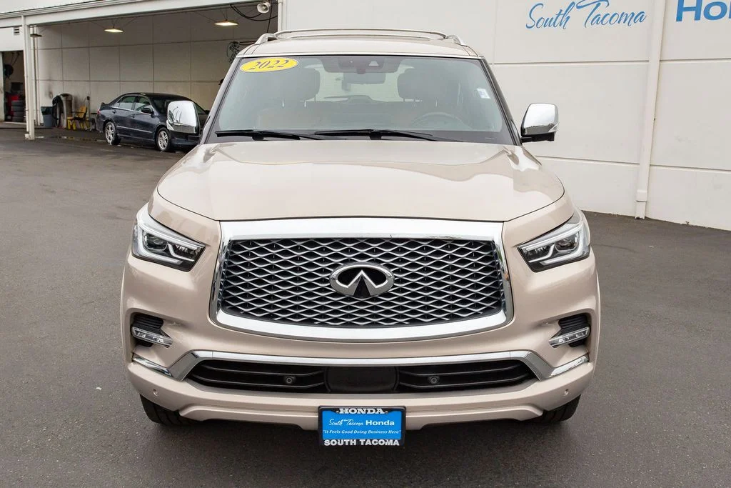 Used 2022 Champagne INFINITI 4WD Sensory image 4