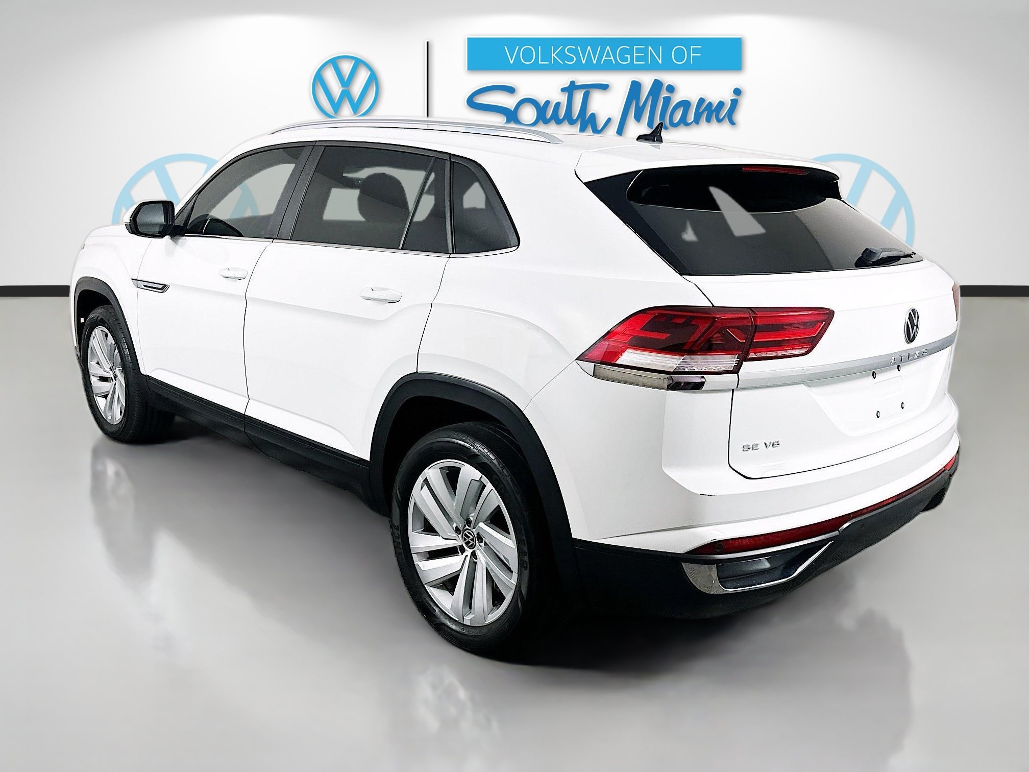 Certified Used 2021 Pure White Volkswagen 3.6L V6 SE w/Technology image 6