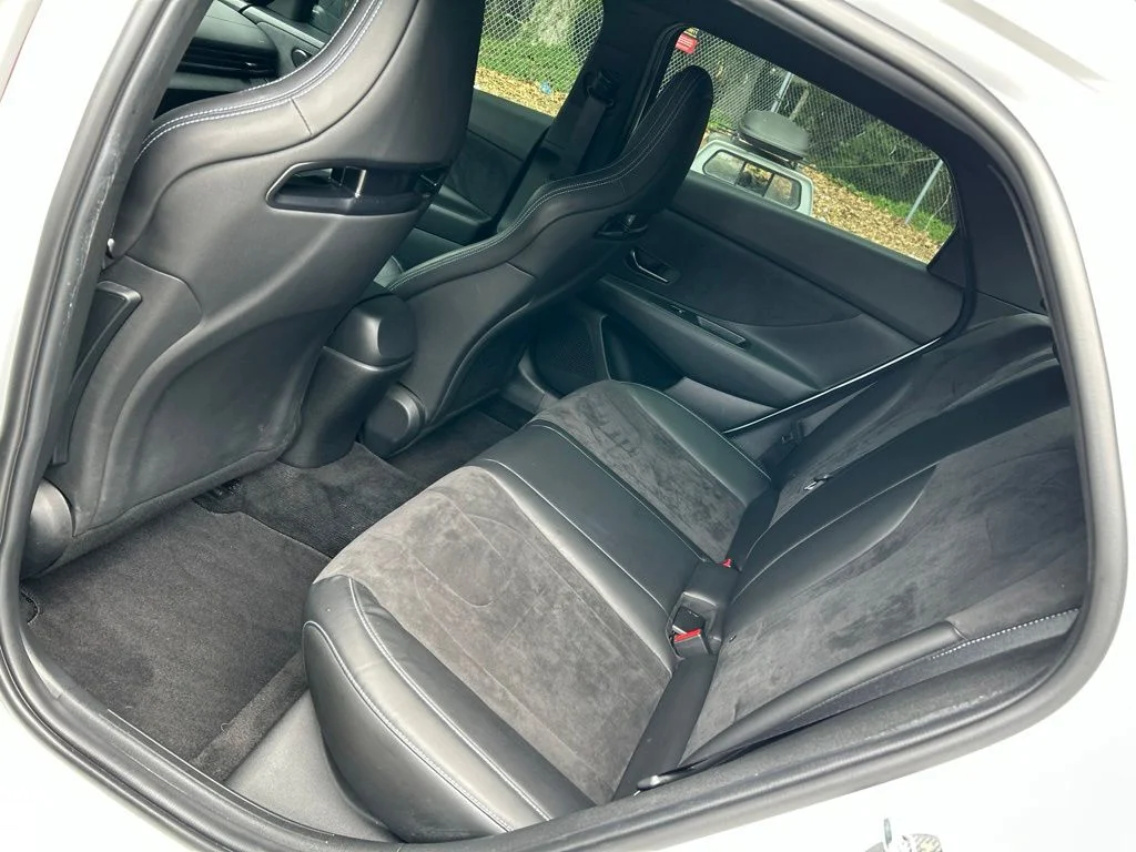Used 2022 White Hyundai Base image 27
