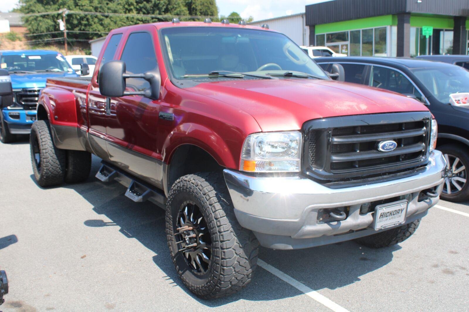 Used 2003  Ford Lariat image 3