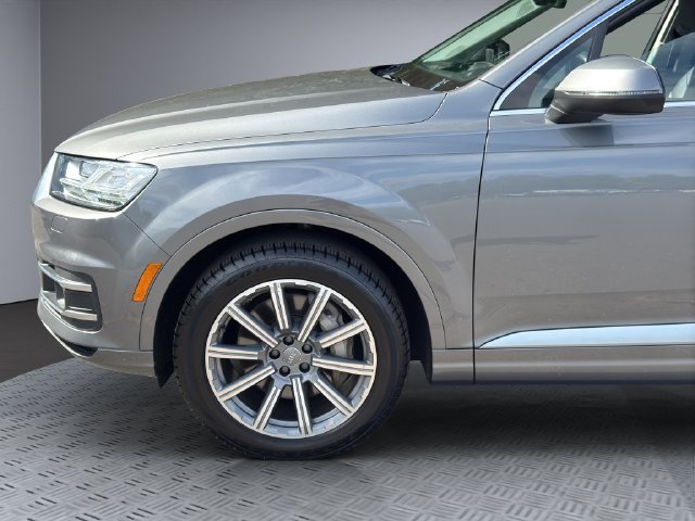 Used 2018 Gray Audi 3.0T Premium image 30