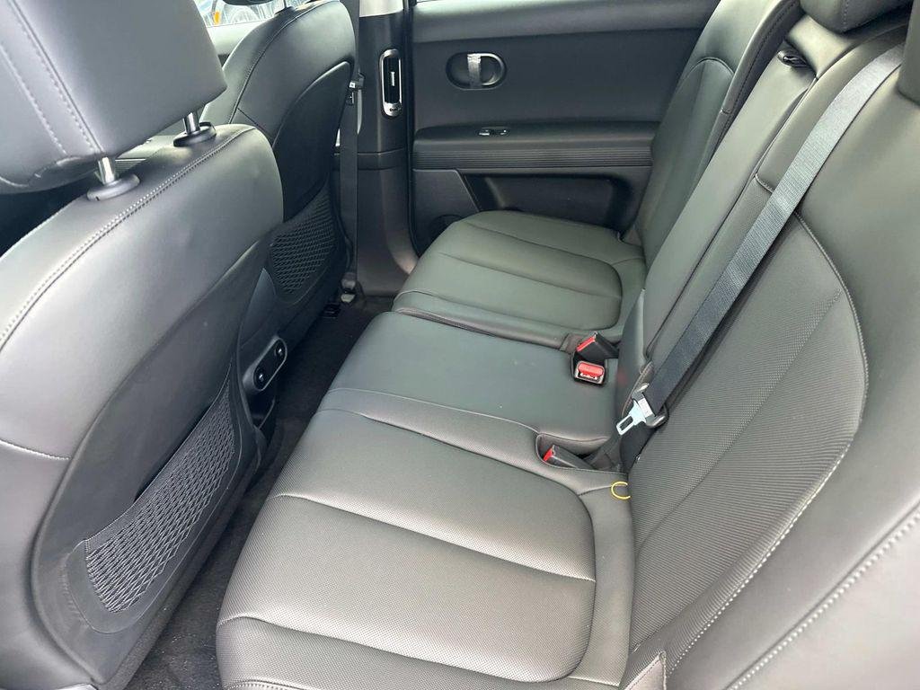 2025 Hyundai IONIQ 5 SEL - Photo 14
