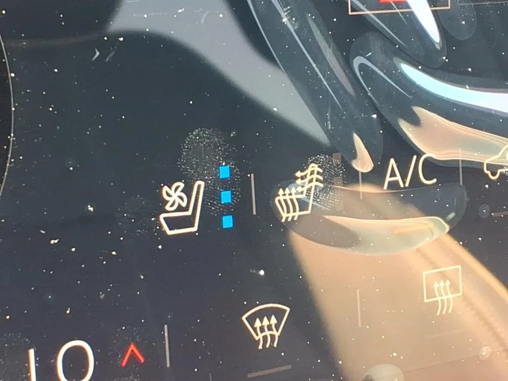 New 2026 Summit White GMC Elevation image 5