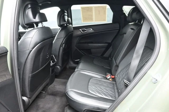 Used 2023 Green Kia X-Line image 19