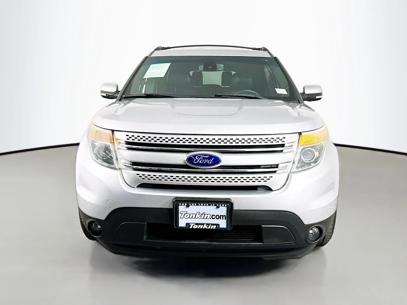 Used 2014 Ingot Silver Ford Limited image 2
