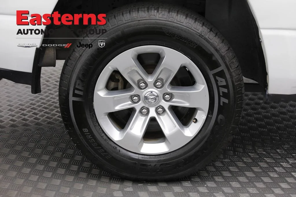 Used 2024 White Ram Laramie image 29