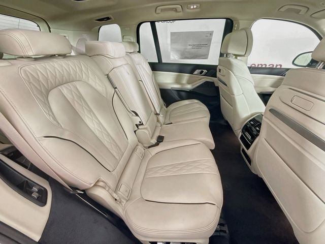 Used 2027 White Metallic BMW xDrive40i image 29