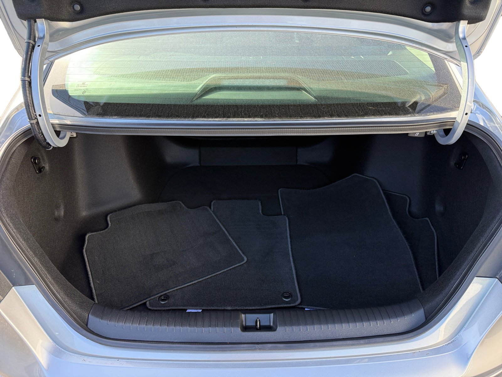 Used 2025 Solar Silver Metallic Honda LX image 17