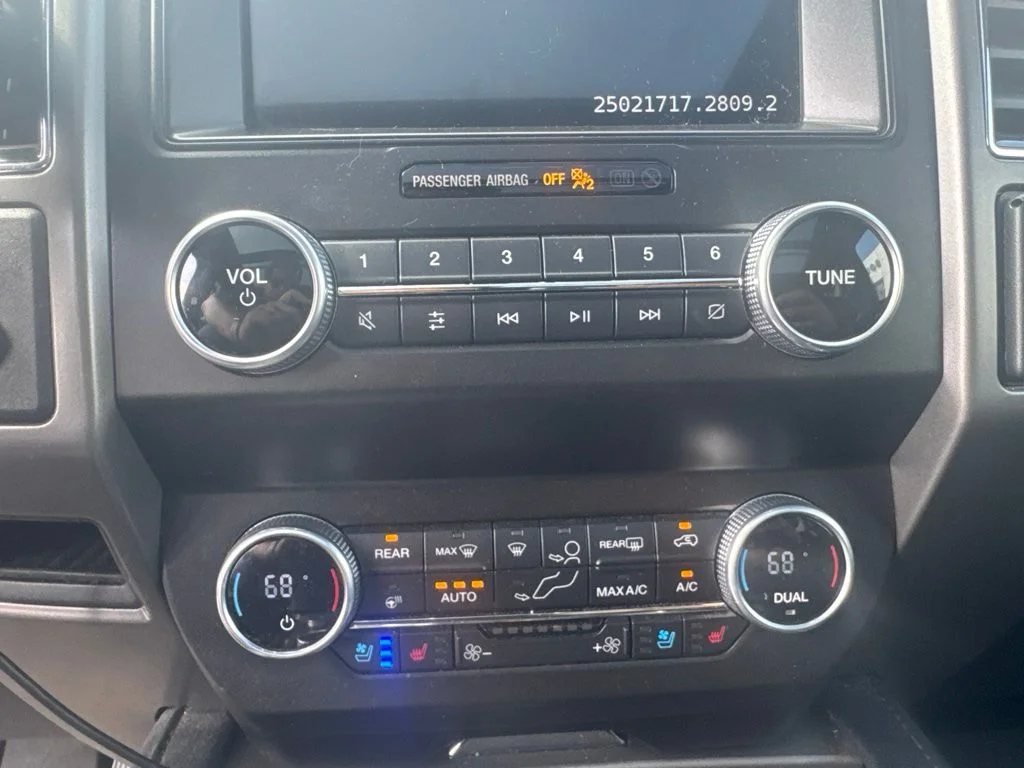 Used 2021 White Ford XLT image 17