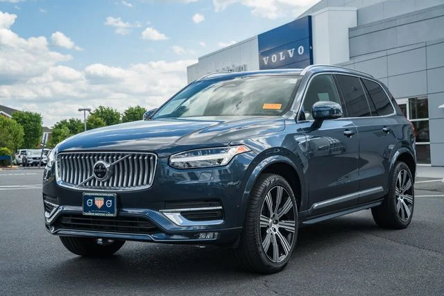 Certified Used 2023 Denim Blue Volvo Ultimate image 3