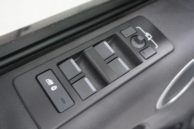 Used 2025 GRAY Land Rover S image 17