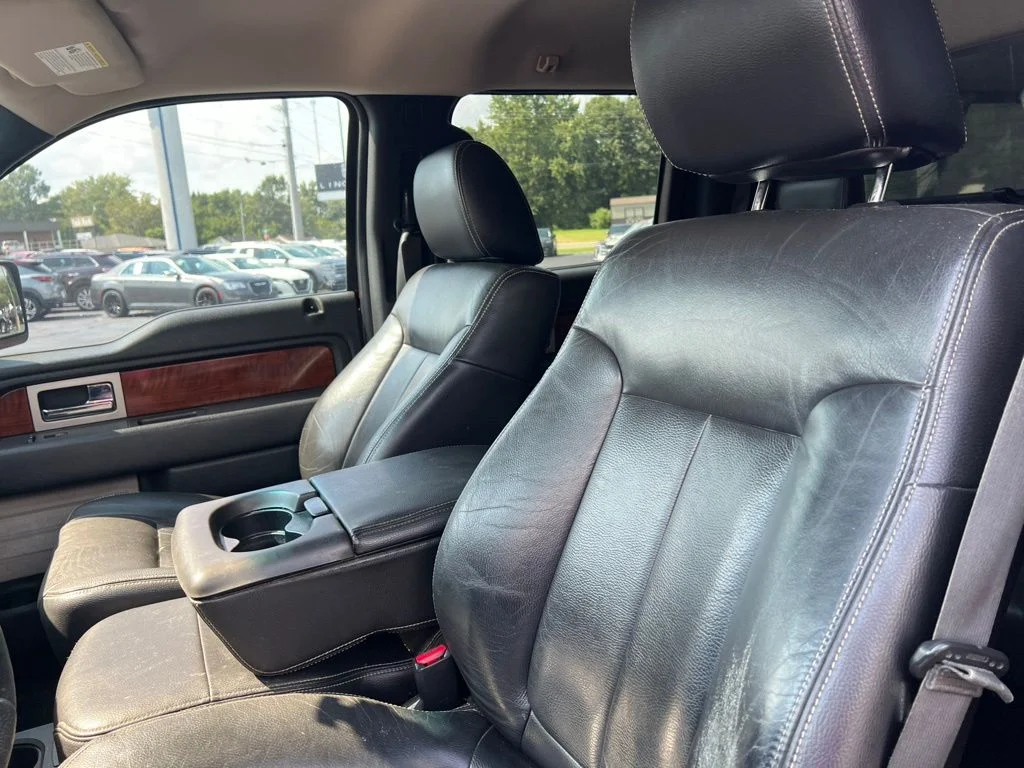 Used 2009 Razor Red Metallic / Tinted Clearcoat Ford Lariat image 7