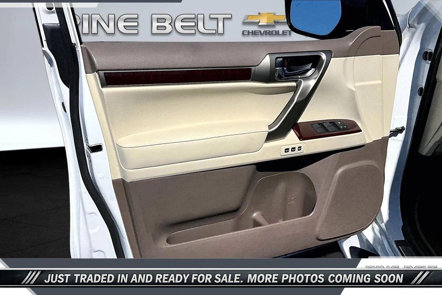 Used 2019 Starfire Pearl Lexus GX 460 Premium image 17