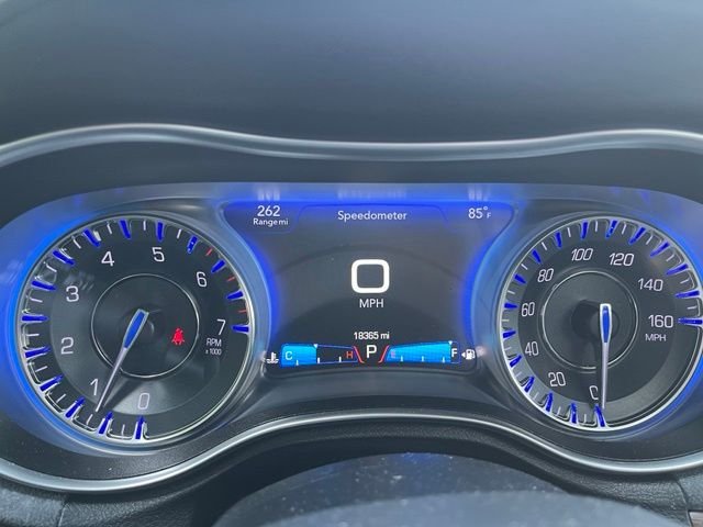 Used 2018 Gloss Black Chrysler C image 18