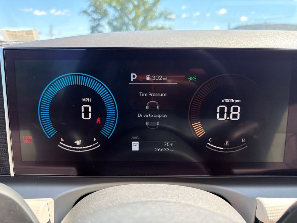 Used 2025 Ecotronic Gray Hyundai SEL image 18