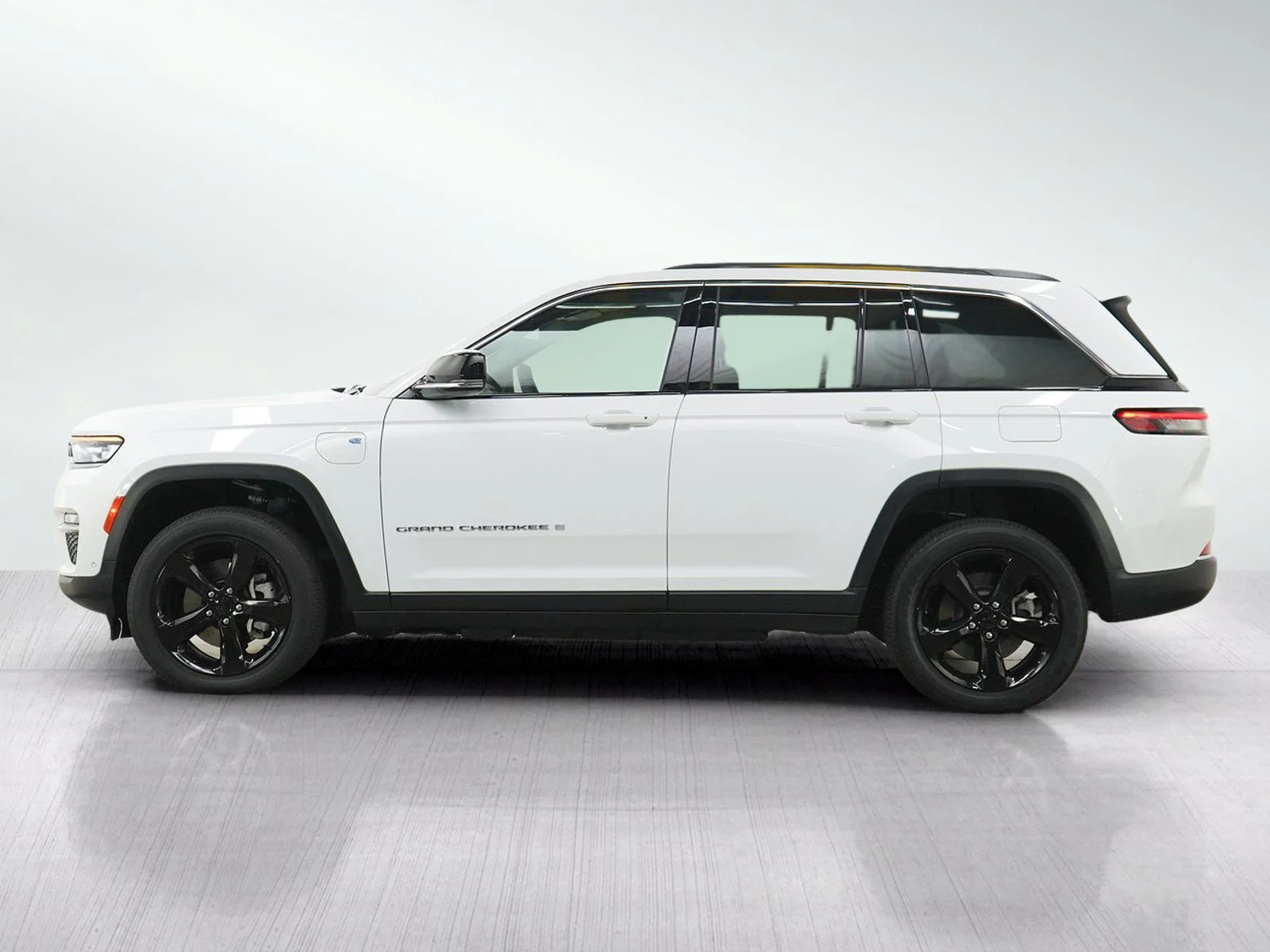 Used 2022 Jeep Grand Cherokee 4xe with VIN 1C4RJYB69N8757413 for sale in Hopkins, Minnesota