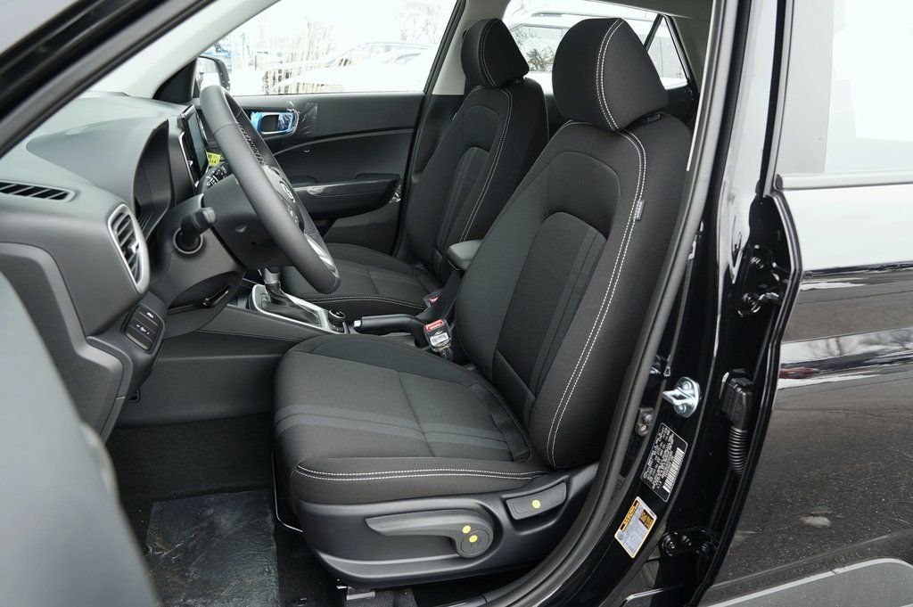 New 2026 Onyx Black Hyundai SEL image 34