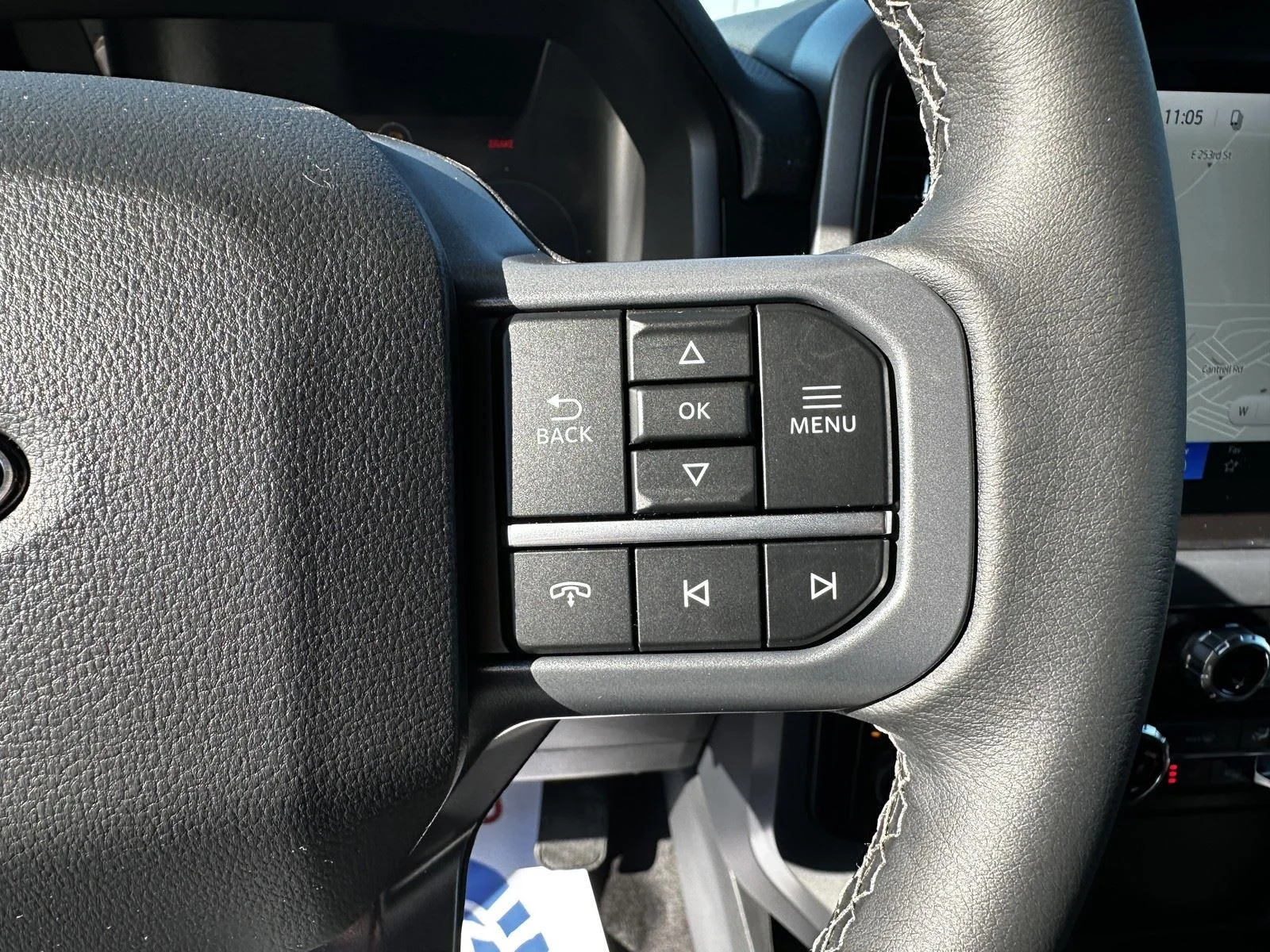 New 2026 Oxford White Ford XLT image 24