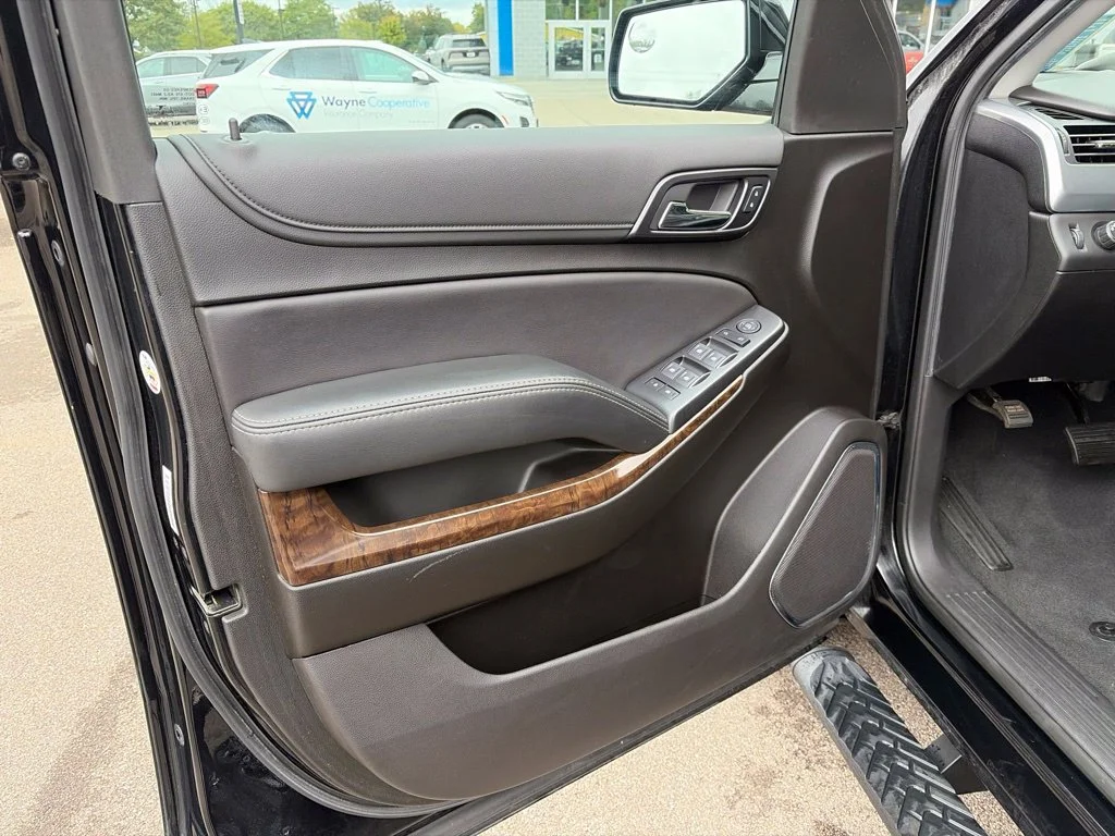 Used 2019 Black Chevrolet LS image 22