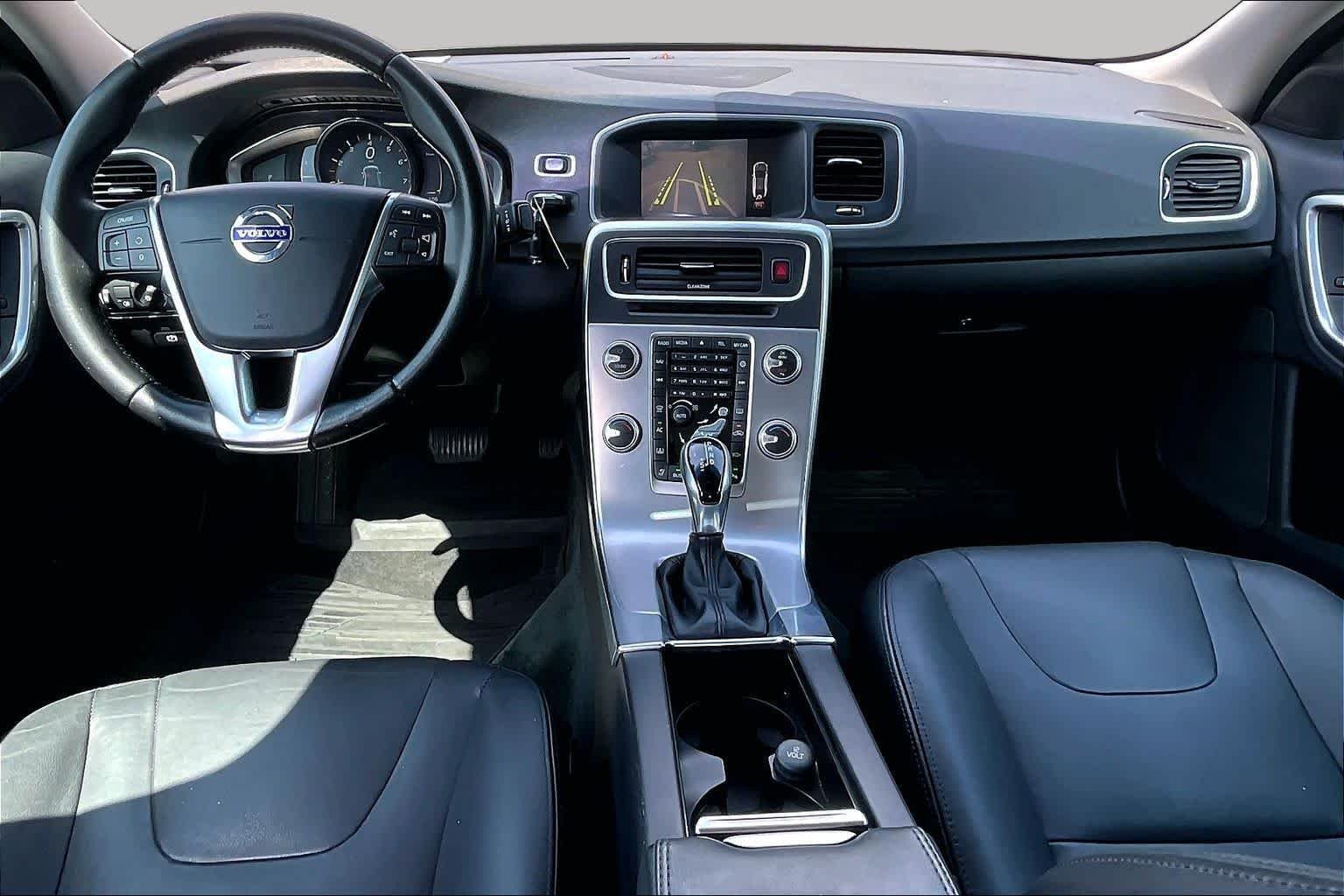 Used 2017 Osmium Grey Metallic Volvo Inscription image 16