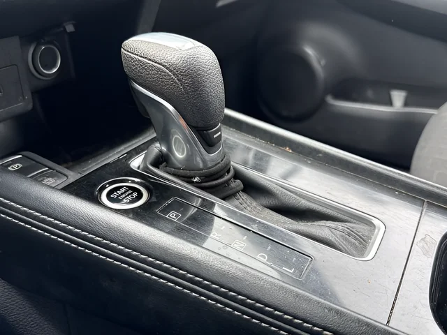 Used 2023 Gray Nissan SR image 10
