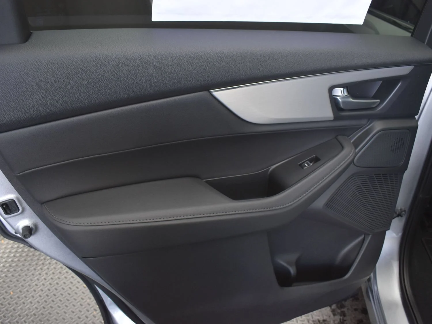 New 2026 Solar Silver Metallic Acura 4MDX image 23