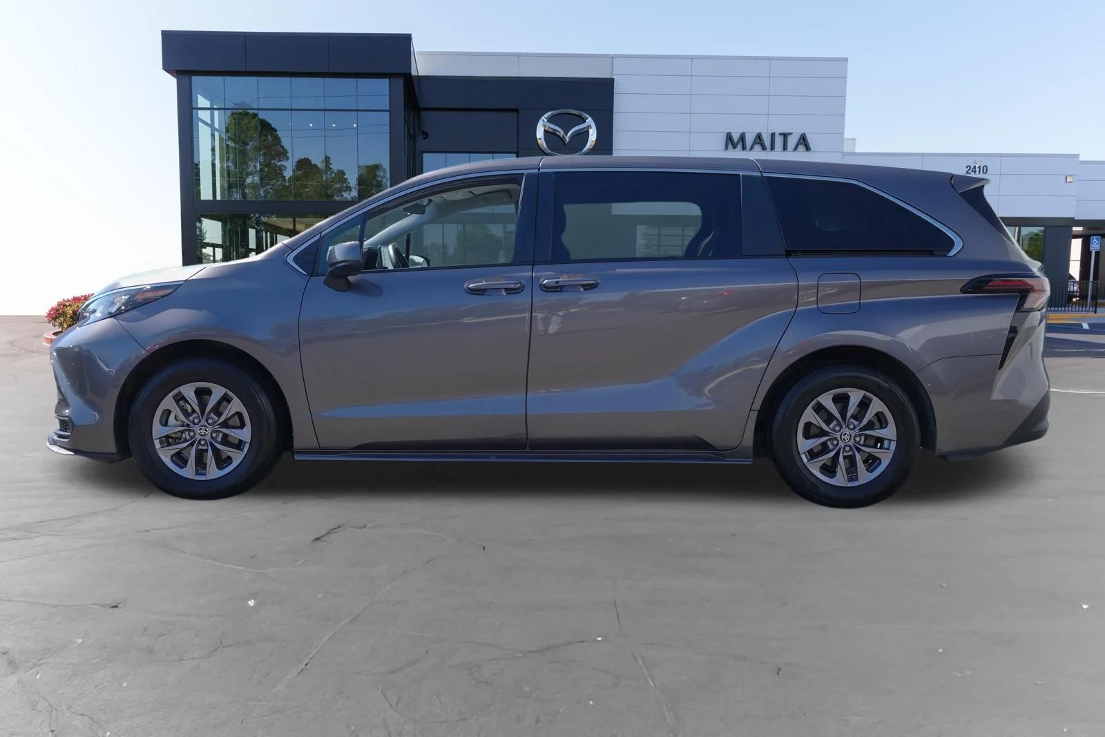 Used 2024 Predawn Gray Mica Toyota LE image 6