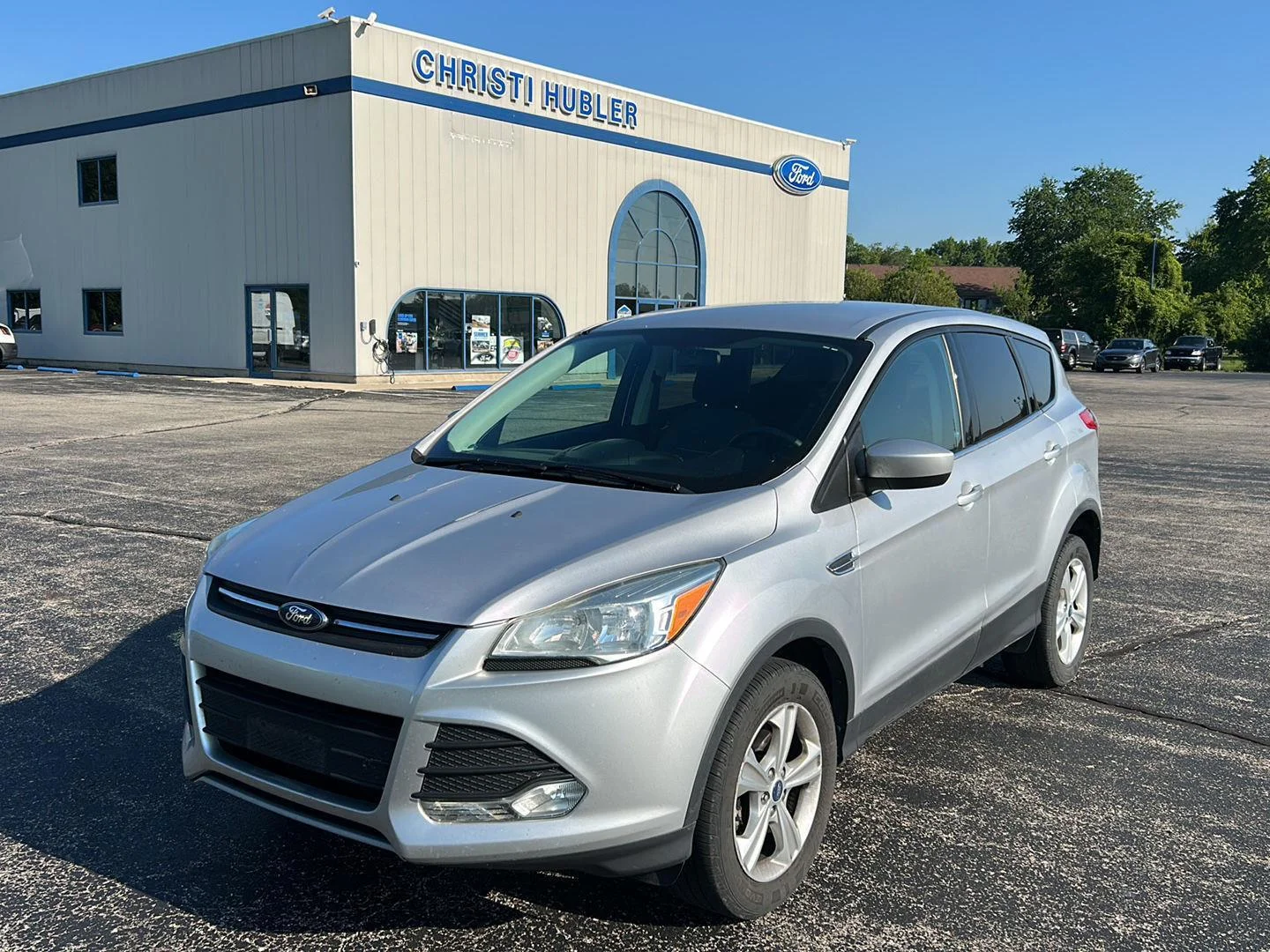 Used 2013 Ingot Silver Metallic Ford SE image 2