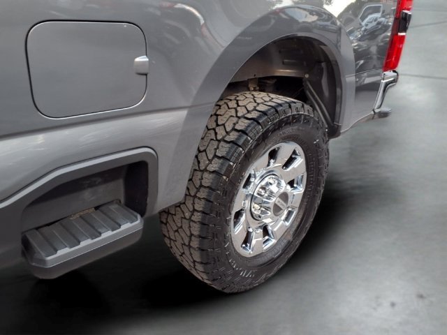 Used 2026 Gray Ford LARIAT image 17