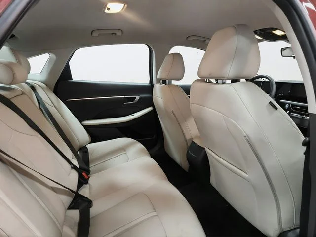 Used 2025 Red Hyundai SEL image 19