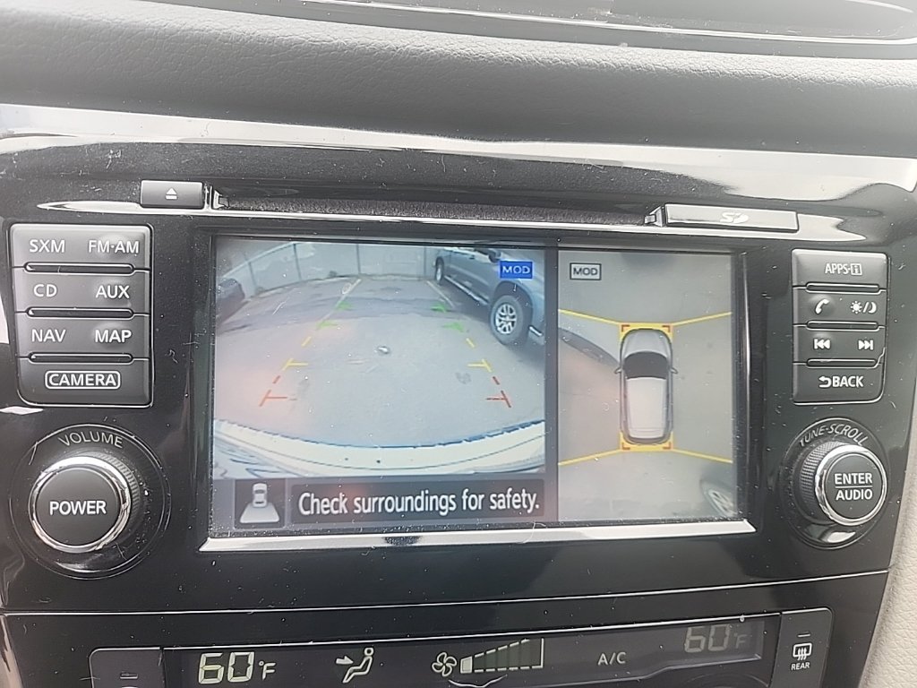 Used 2017 White Nissan SL image 23