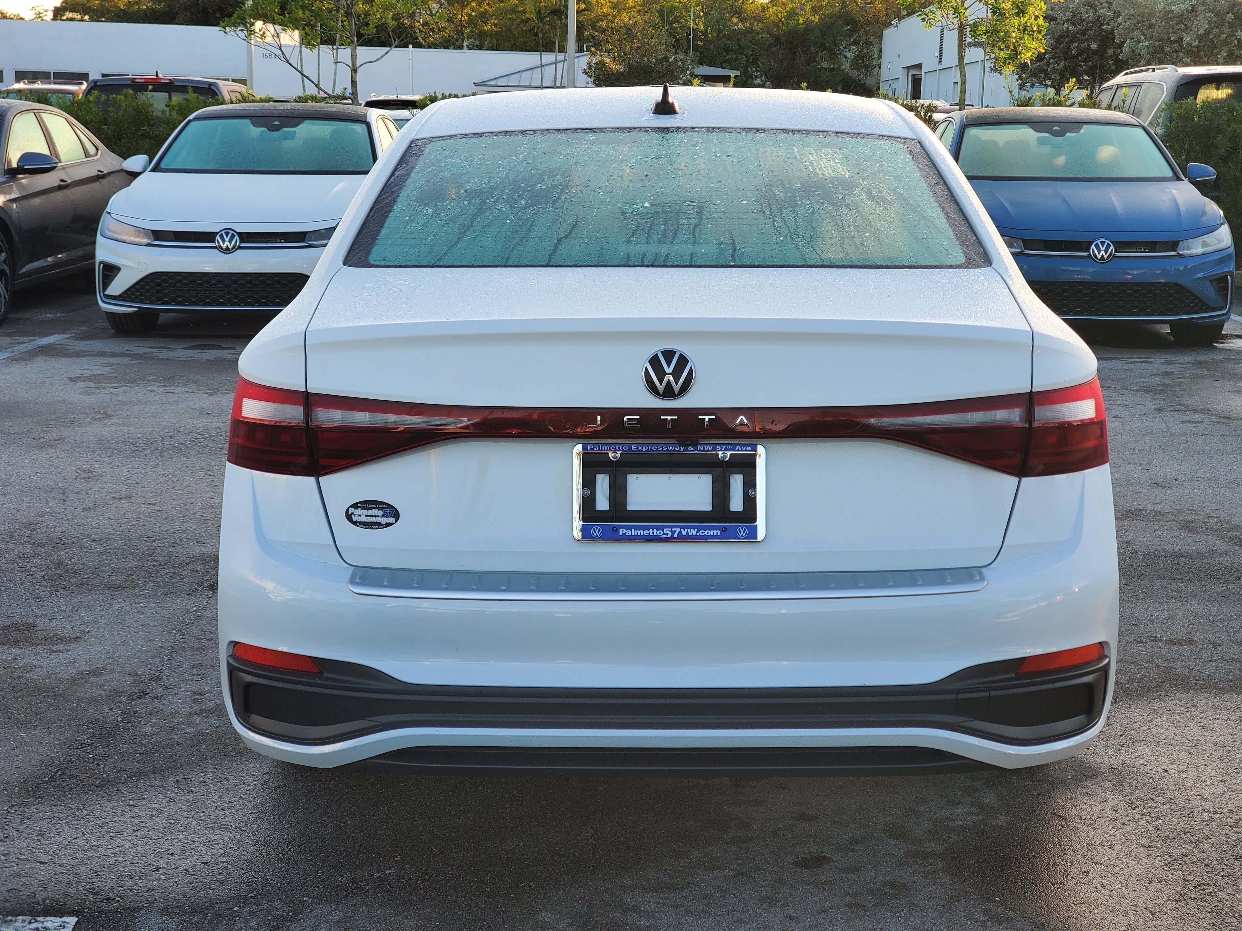New 2026 White Volkswagen 1.5T Sport image 4
