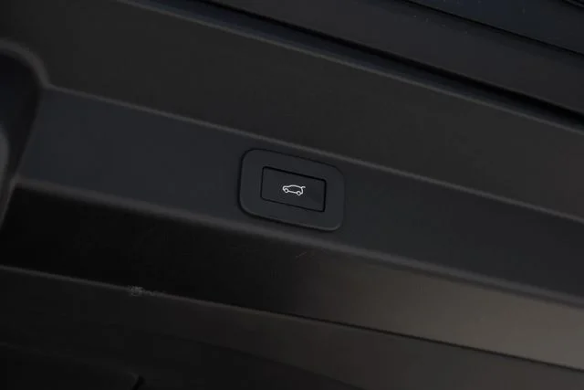 New 2026  Land Rover Dynamic SE image 66