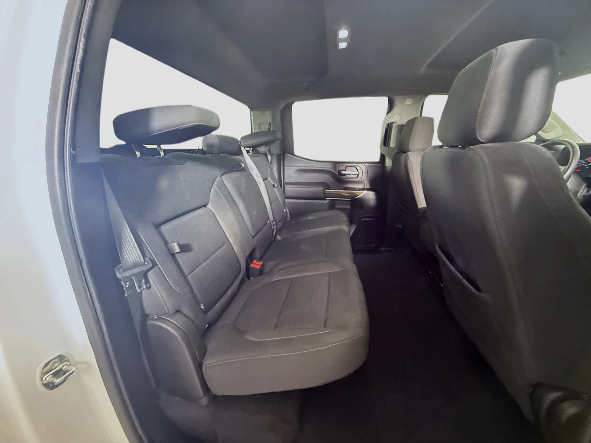 Used 2022 Summit White Chevrolet RST image 23