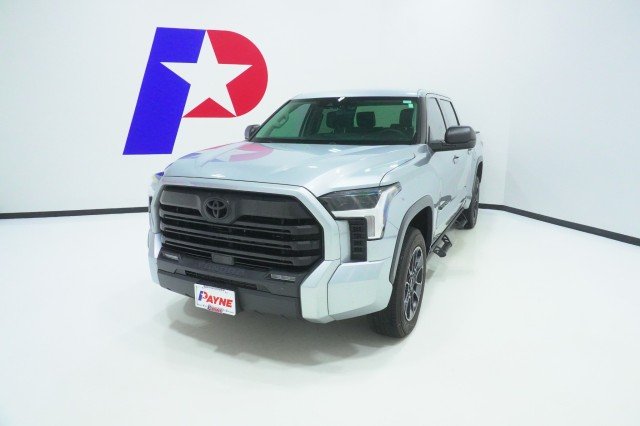 2024 Toyota Tundra 4WD SR5