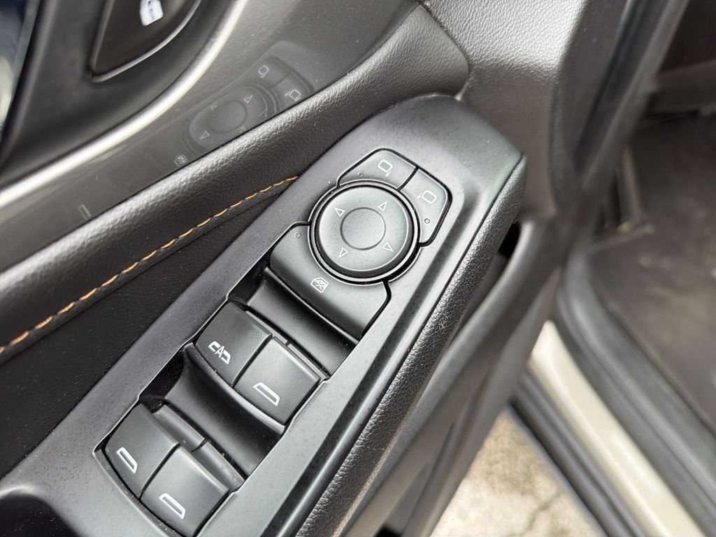 Used 2019  Chevrolet LT image 22