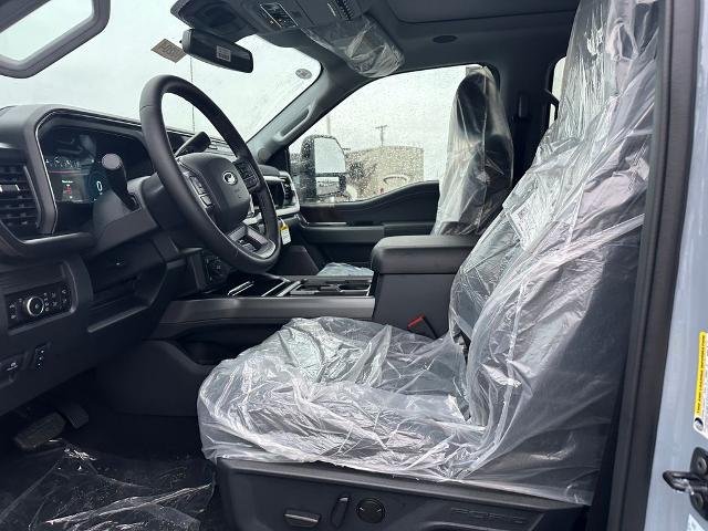New 2026 Glacier Gray Metallic Tri-Coat Ford F-350® Lariat® image 27