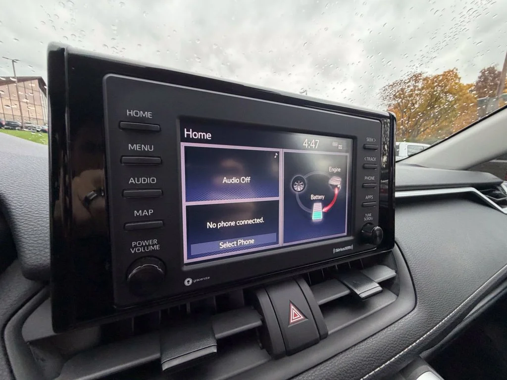 Used 2021  Toyota XLE image 19