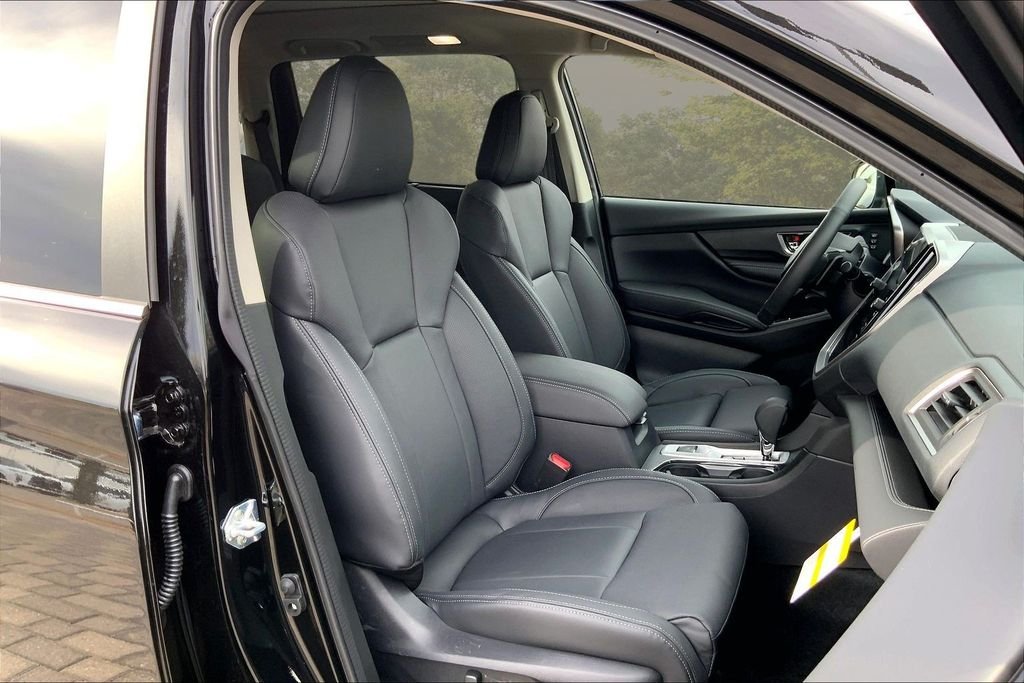 2026 Subaru Ascent Limited - Photo 11