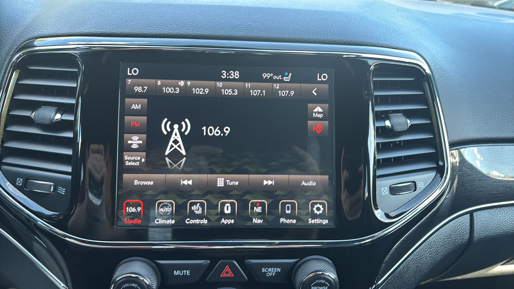 Used 2020 Black Jeep Trailhawk image 16