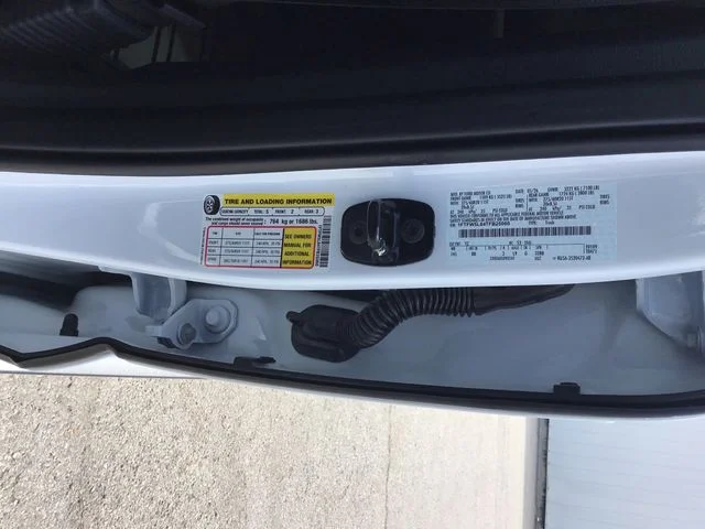 New 2026 Oxford White Ford Lariat® image 29