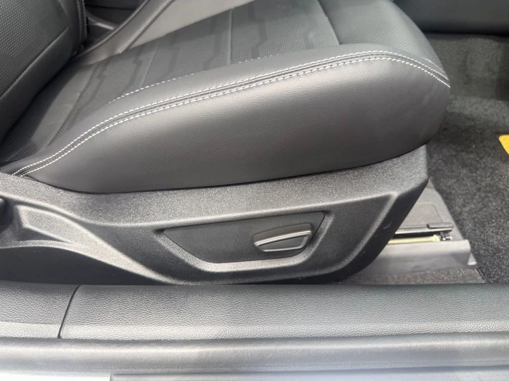 Used 2022 Gray Metallic Ford GT Premium image 50
