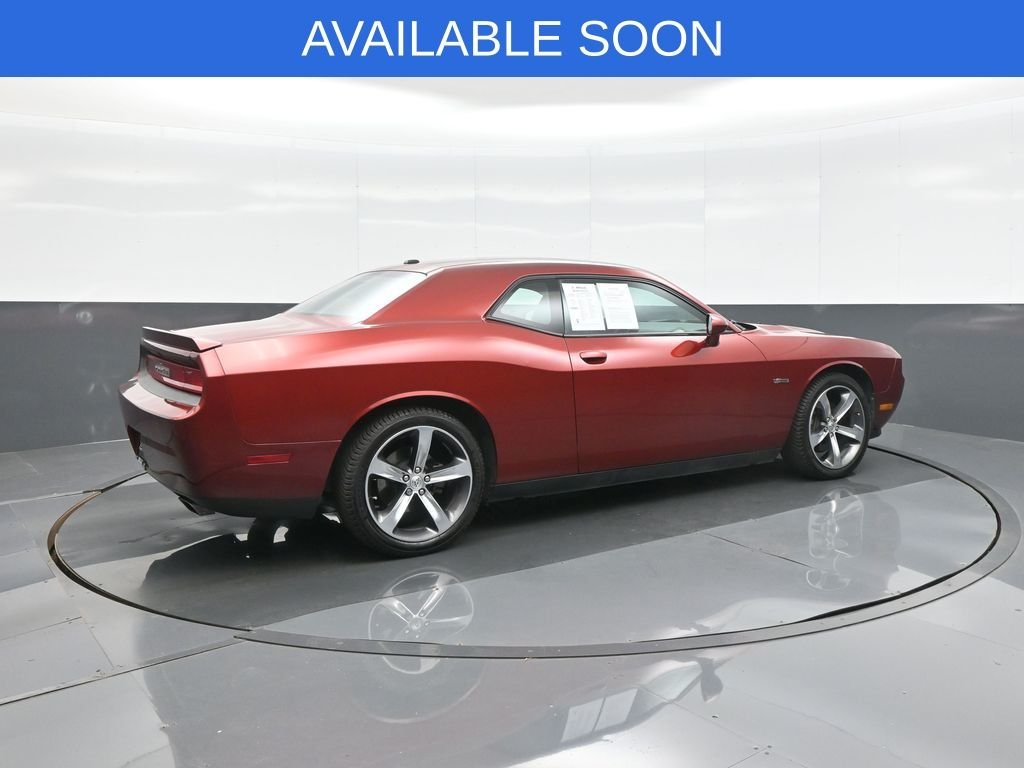 Used 2014 Red Dodge SXT image 7