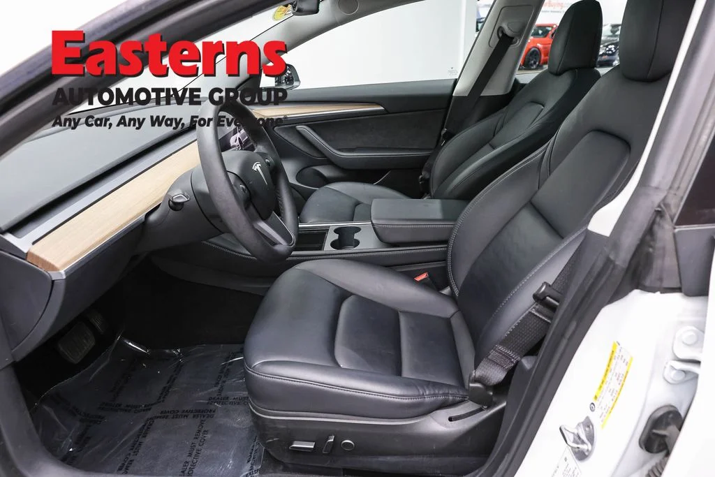 Used 2023 White Tesla Base image 14