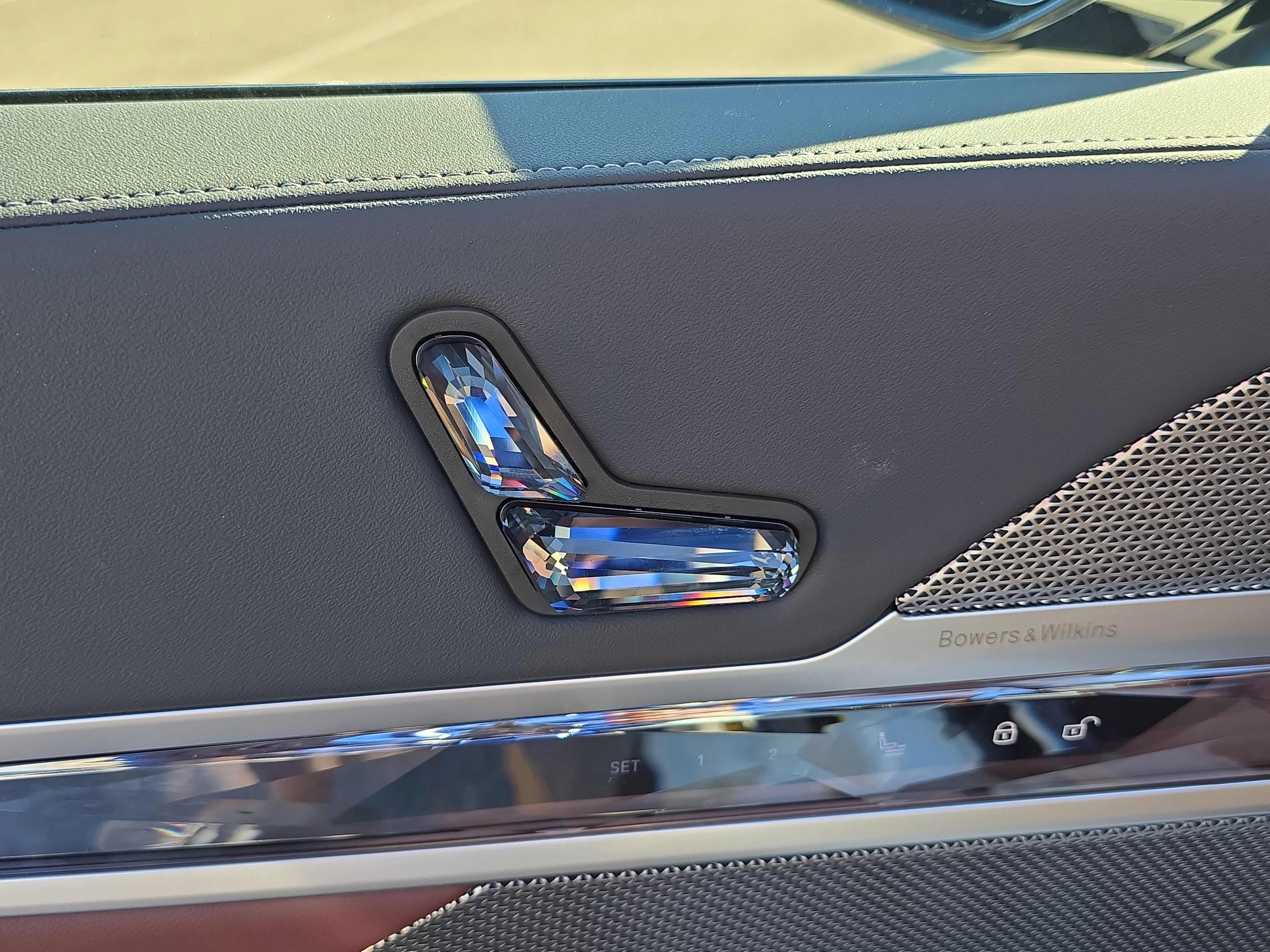 2026 BMW i7 50 - Photo 18